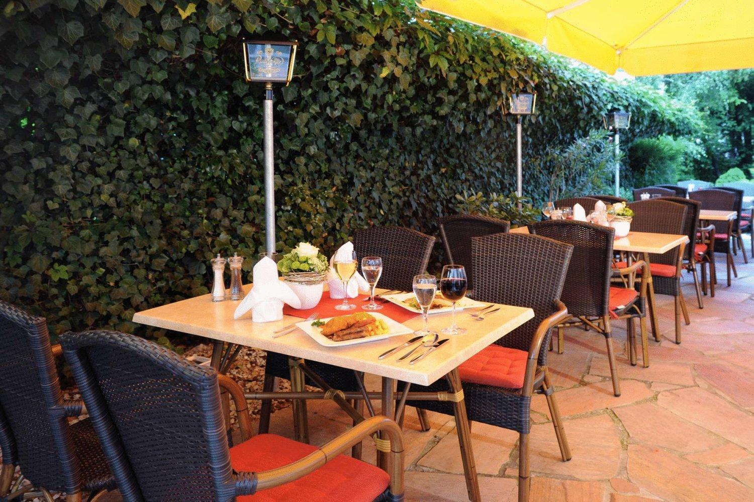 Hotel & Restaurant Hugenottengarten Friedrichsdorf Exterior foto